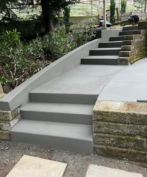 Broom Finish Steps ,retaining Wall And Patio, Integral Concrete Color in Mercer Island 